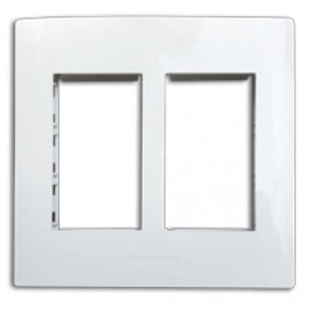 Mặt 6 thiết bị Panasonic dòng Halumie